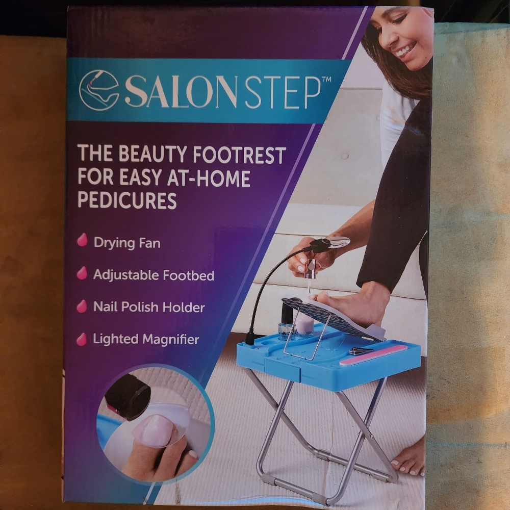 Salonstep footrest for pedicures